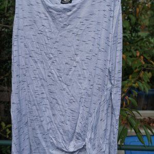 NWOT:BOBEAU: Long sleeve side twist front top